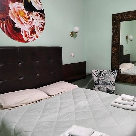 Piazza Verdi Liberty House Lecce Buitenkant foto