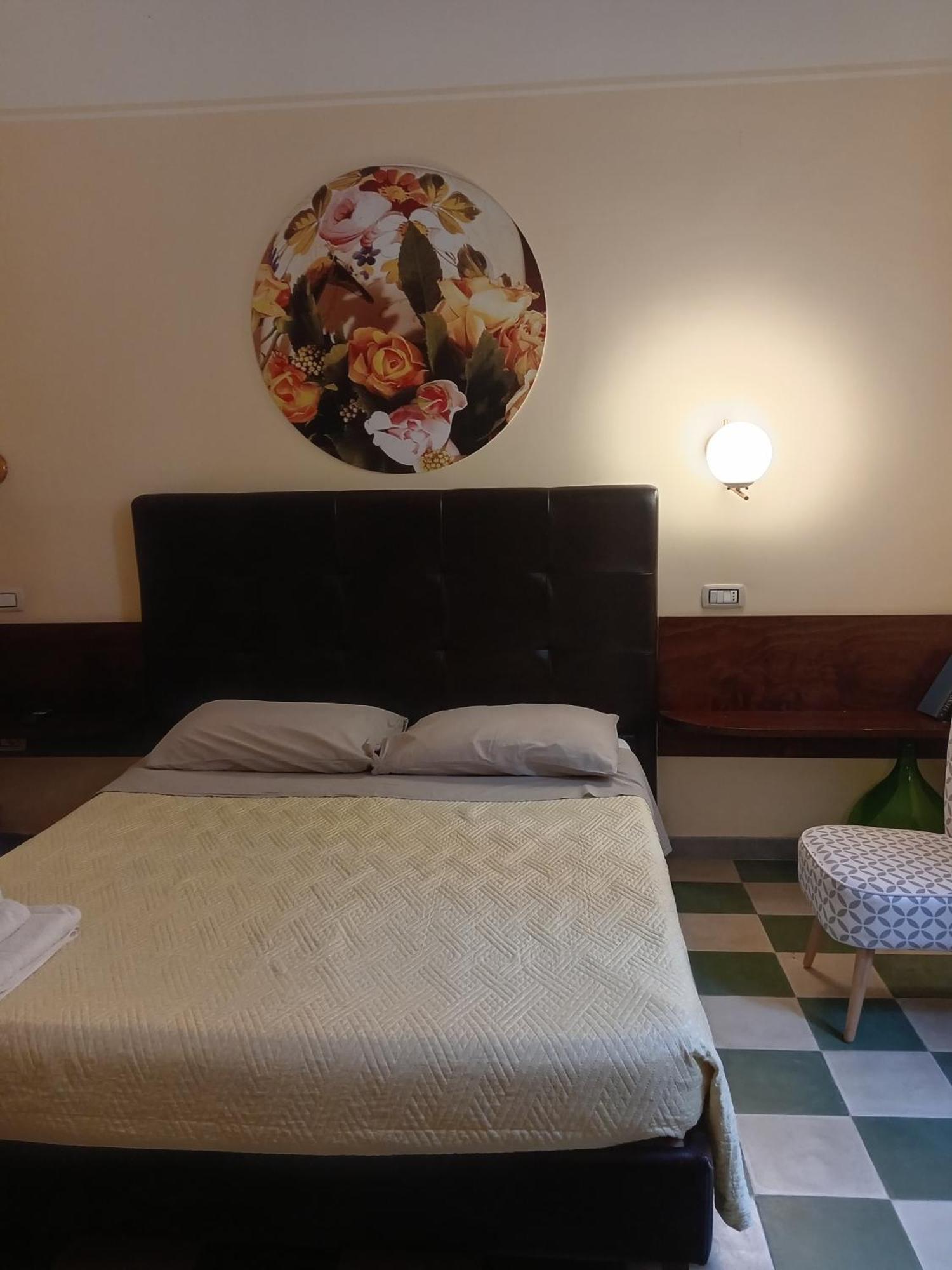 Piazza Verdi Liberty House Lecce Buitenkant foto