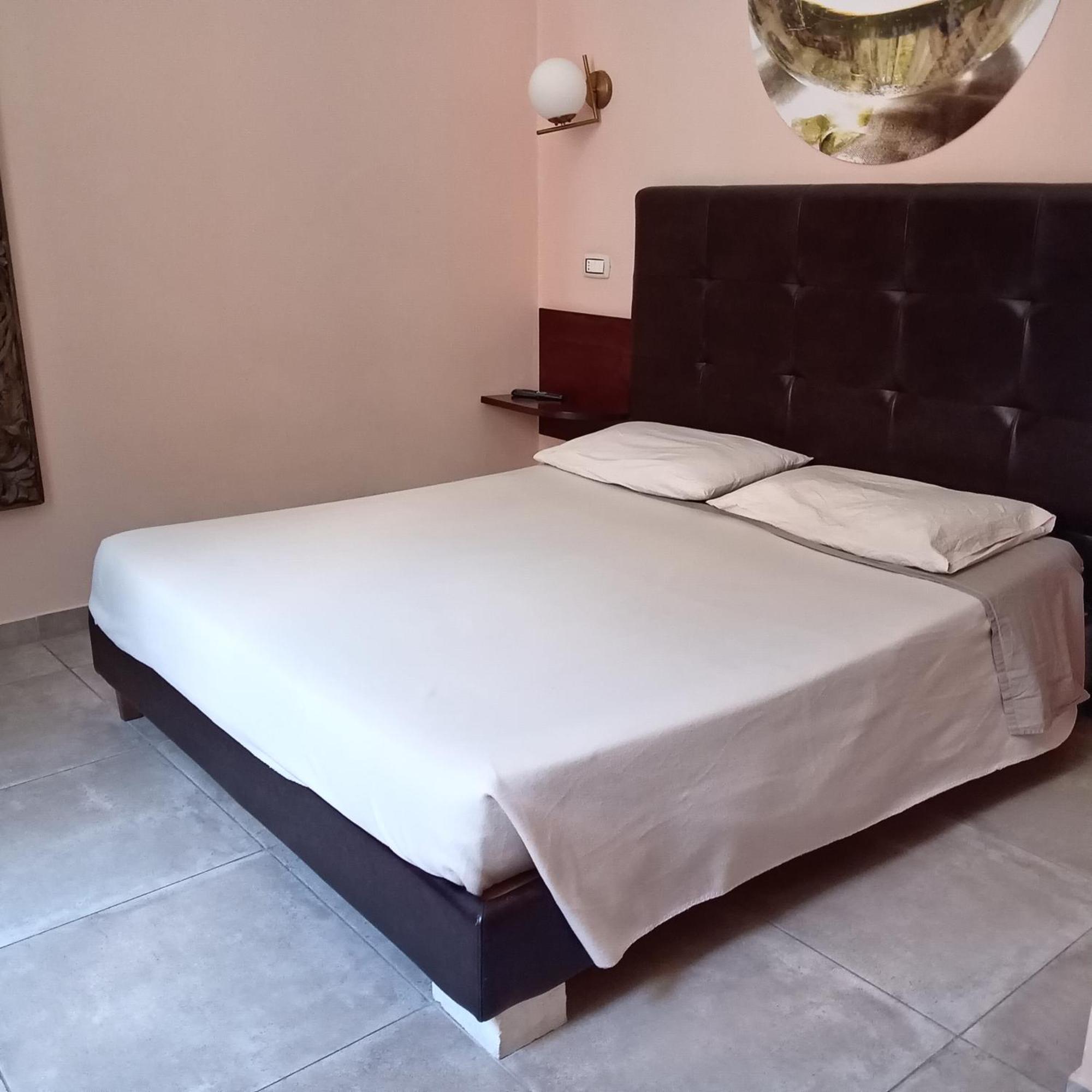 Piazza Verdi Liberty House Lecce Buitenkant foto